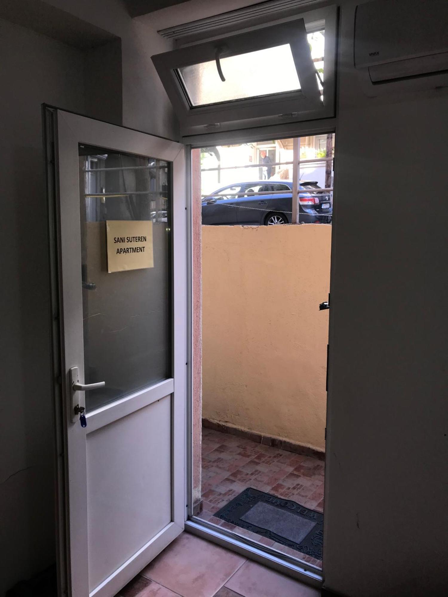 Sani Suteren Apartment Скопье Экстерьер фото