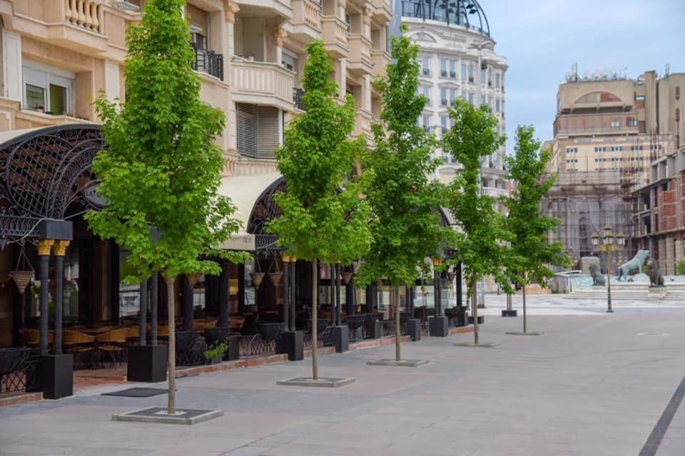 Sani Suteren Apartment Скопье Экстерьер фото